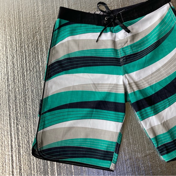 O'Neill Swim Trunks Adult 30 Green Black Striped Mens Bathing Suit Board Shorts - Picture 10 of 16
